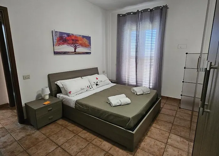 Nika Holiday Home